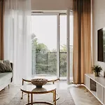 Apartamento Balcony & Parking, Modern Elegant Apartment! Near Tram Wrocław