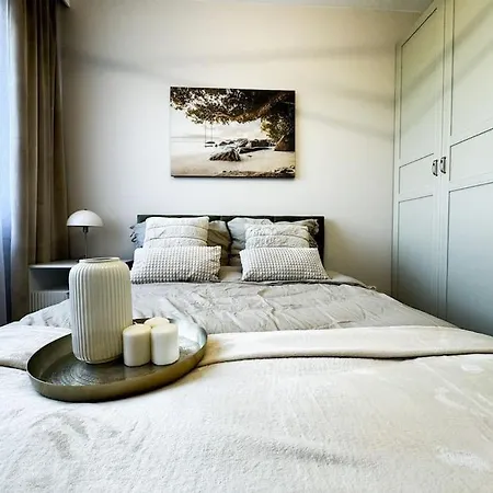 Apartament Balcony & Parking, Modern Elegant Apartment! Near Tram