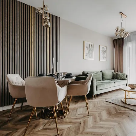 Balcony & Parking, Modern Elegant Apartment! Near Tram Apartamento *